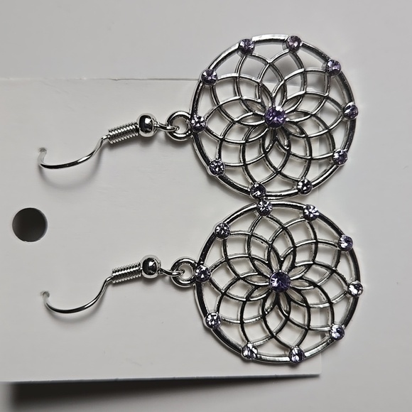 Elegant Silver Tone Purple Rhinestons Earrings - Picture 11 of 16